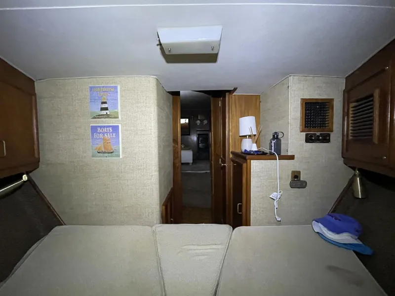 Slide: The Image of Egg Harbor 40 Motor Yacht 1986 - 45