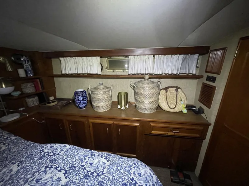 Slide: The Image of Egg Harbor 40 Motor Yacht 1986 - 47