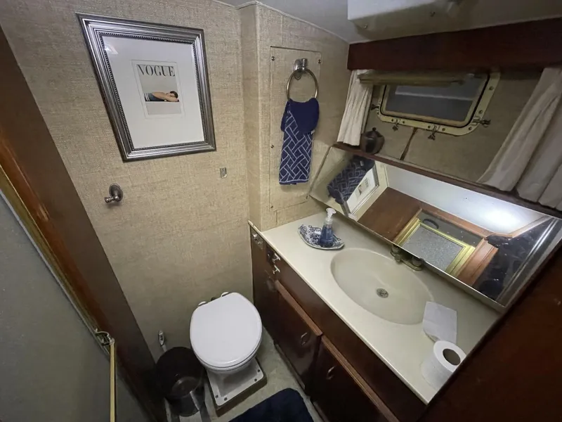 Slide: The Image of Egg Harbor 40 Motor Yacht 1986 - 50