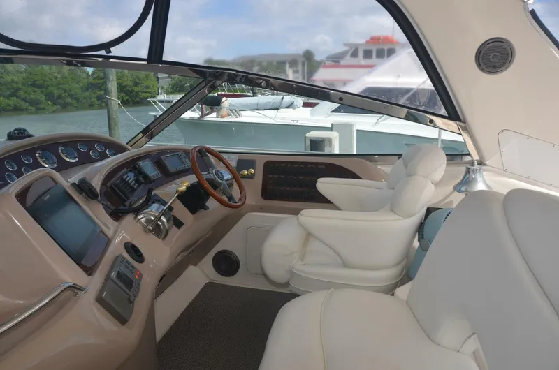 Slide: The Image of Sea Ray 460 Sundancer 2001 - 13