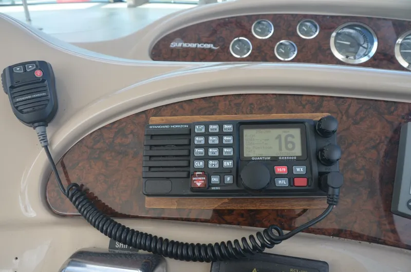 Slide: The Image of Sea Ray 460 Sundancer 2001 - 18