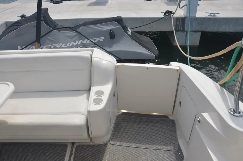 Slide: The Image of Sea Ray 460 Sundancer 2001 - 26