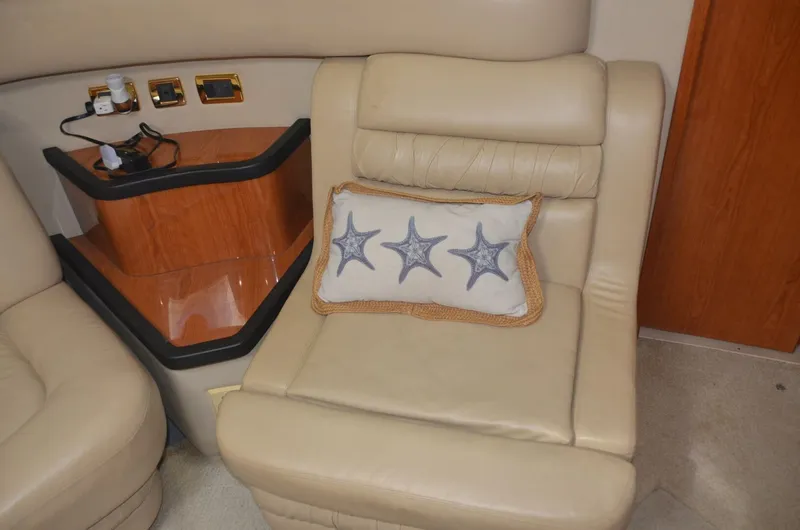 Slide: The Image of Sea Ray 460 Sundancer 2001 - 38