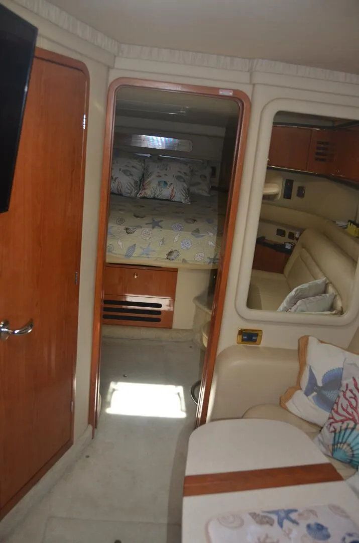 Slide: The Image of Sea Ray 460 Sundancer 2001 - 48