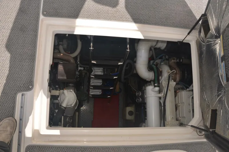 Slide: The Image of Sea Ray 460 Sundancer 2001 - 60