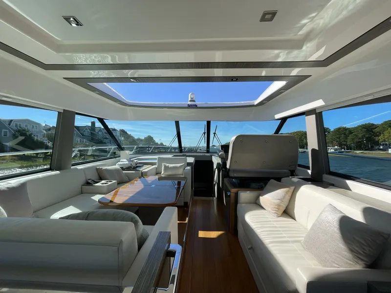 Slide: The Image of Tiara C53 Coupe 2020 - 10