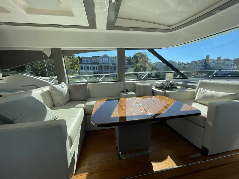 Slide: The Image of Tiara C53 Coupe 2020 - 11
