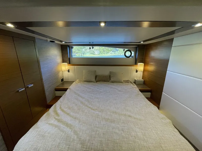 Slide: The Image of Tiara C53 Coupe 2020 - 20