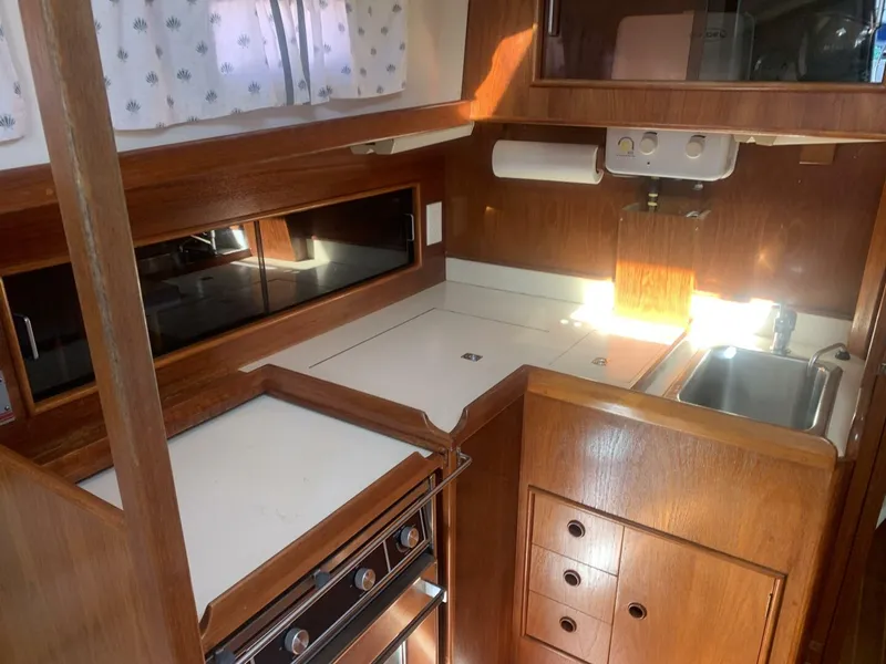 Slide: The Image of Nonsuch Ultra 30 1987 - 22
