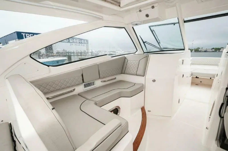 Slide: The Image of Pursuit DC 365 Dual Console 2023 - 16