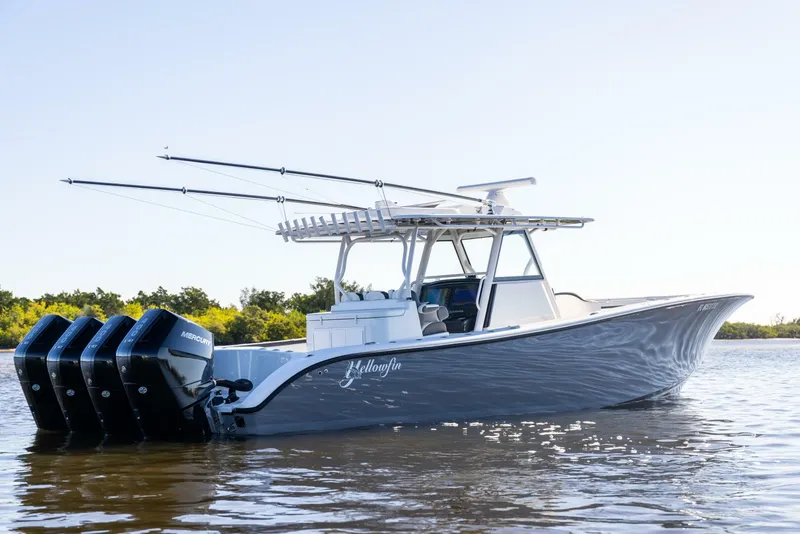 The Image of Yellowfin 39 Offshore 2024 - 0