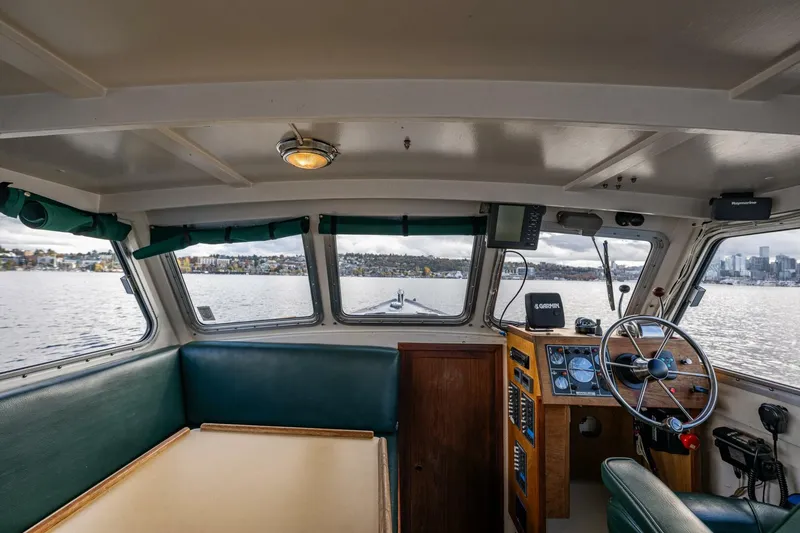 Slide: The Image of Custom Martin Yachts 32 Lobster 1984 - 18