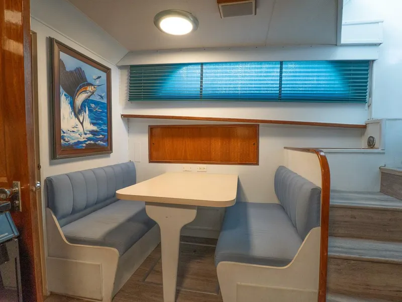 Slide: The Image of Hatteras 58 Yacht Fisherman 1975 - 11