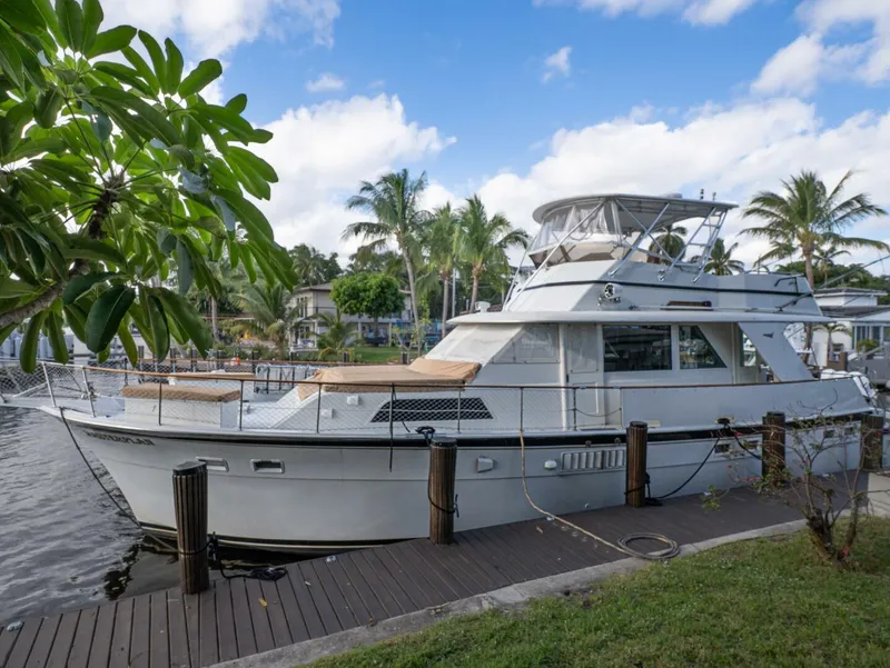 Slide: The Image of Hatteras 58 Yacht Fisherman 1975 - 2