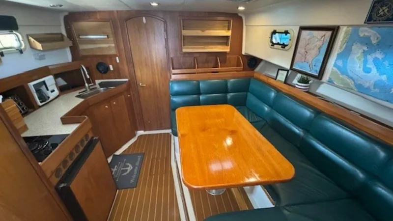 Slide: The Image of Mainship 34 Pilot 2000 - 13