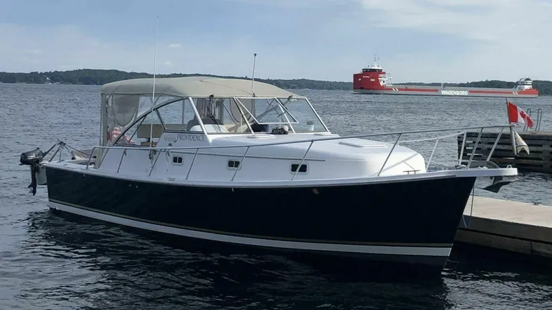 Slide: The Image of Mainship 34 Pilot 2000 - 2
