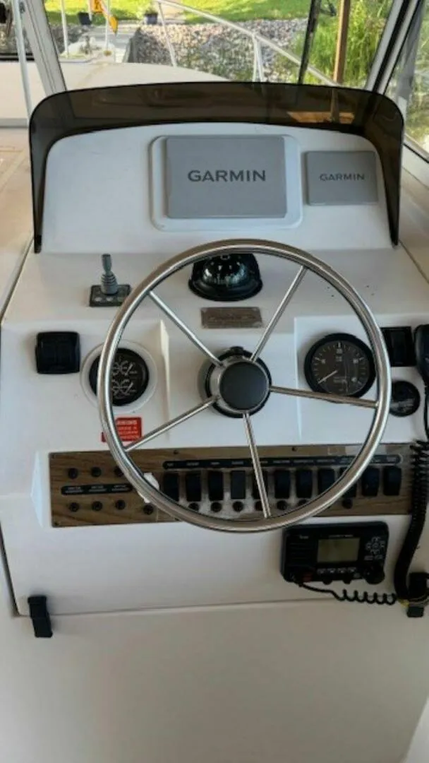 Slide: The Image of Mainship 34 Pilot 2000 - 8