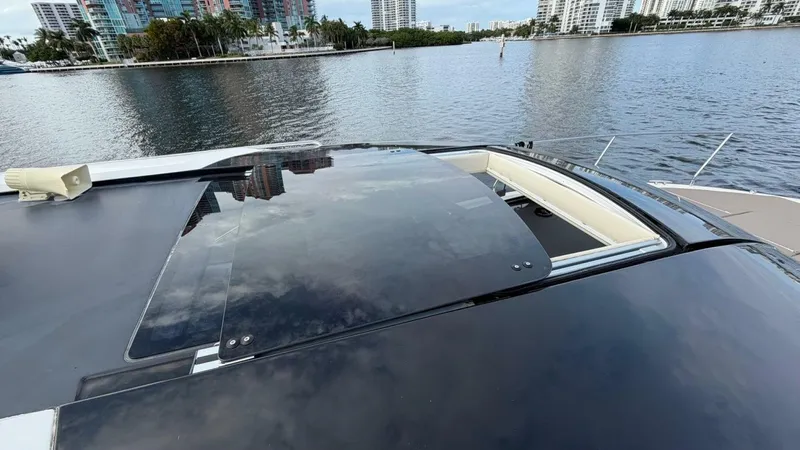 Slide: The Image of Carver Yachts C34 2019 - 17