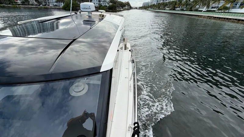 Slide: The Image of Carver Yachts C34 2019 - 7