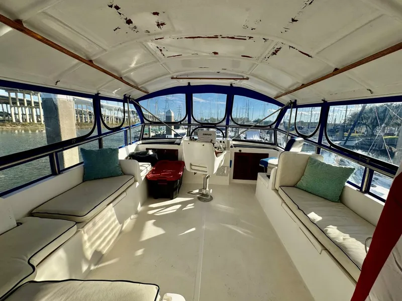 Slide: The Image of Marine Trader 47 Tradewinds 1986 - 11