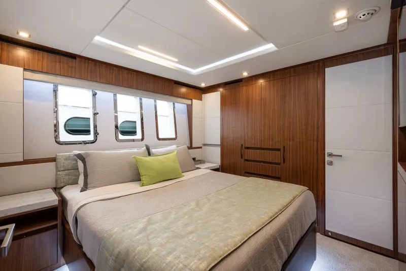 Slide: The Image of Hargrave Raised Pilothouse 2024 - 17