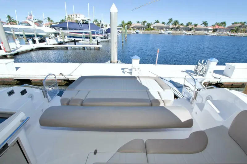 Slide: The Image of Regal 46 Sport Coupe 2014 - 25