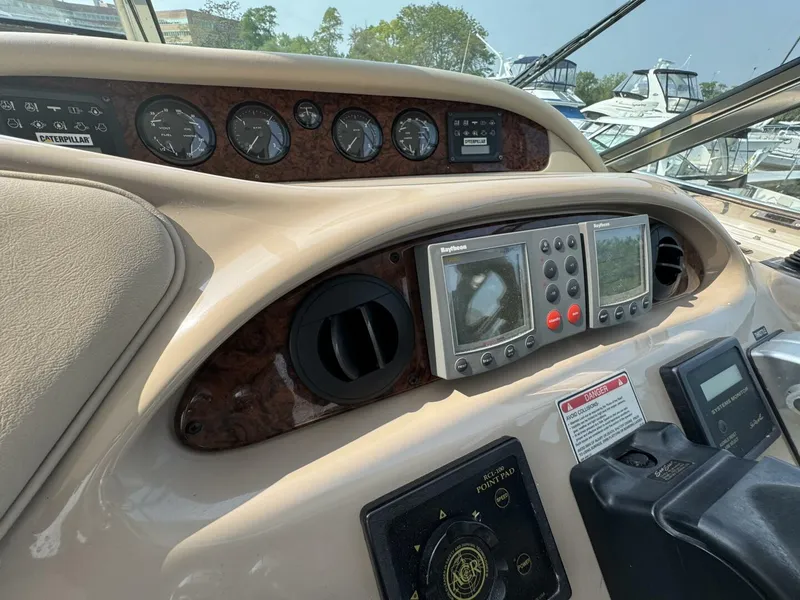 Slide: The Image of Sea Ray 540 Sundancer 2001 - 16