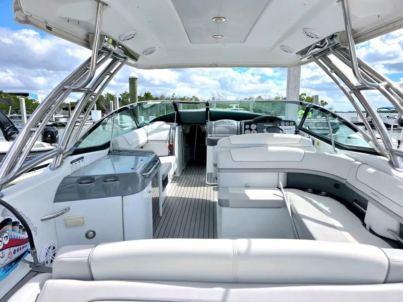 Slide: The Image of Formula 350 Crossover Bowrider 2015 - 12