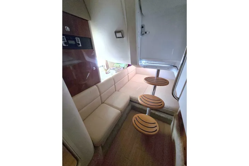 Slide: The Image of Formula 350 Crossover Bowrider 2015 - 35