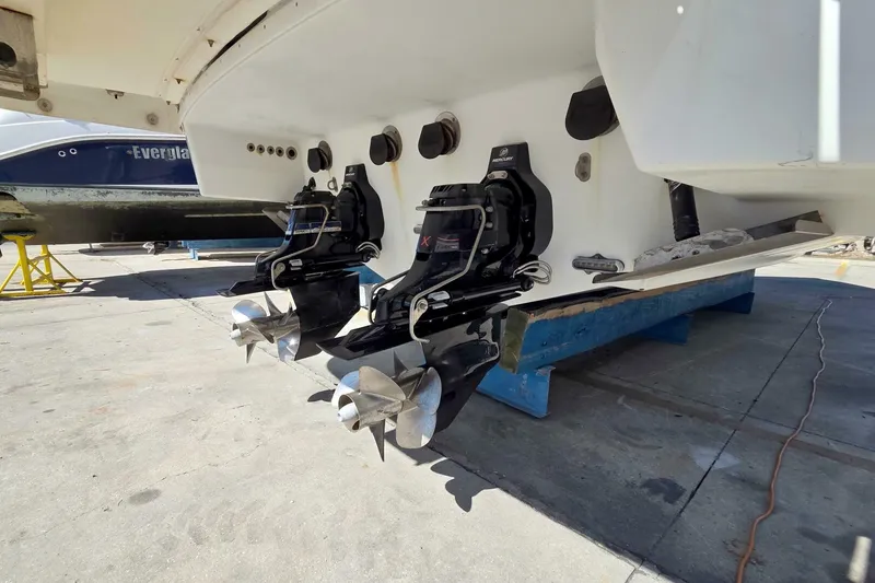 Slide: The Image of Formula 350 Crossover Bowrider 2015 - 55