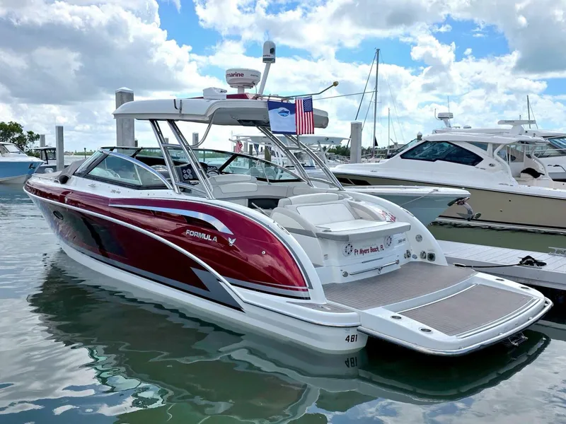 Slide: The Image of Formula 350 Crossover Bowrider 2015 - 7