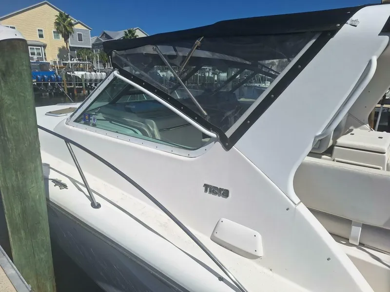 Slide: The Image of Tiara 3500 Open 2002 - 4