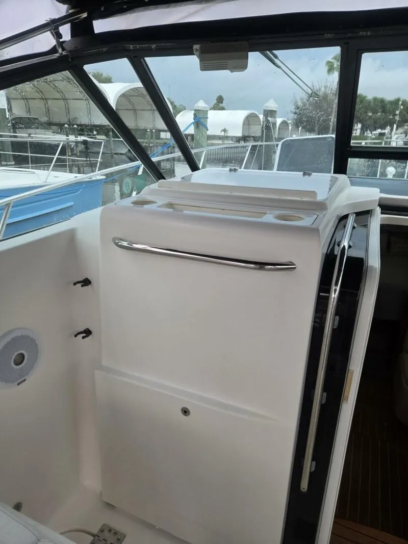 Slide: The Image of Tiara 3500 Open 2002 - 8