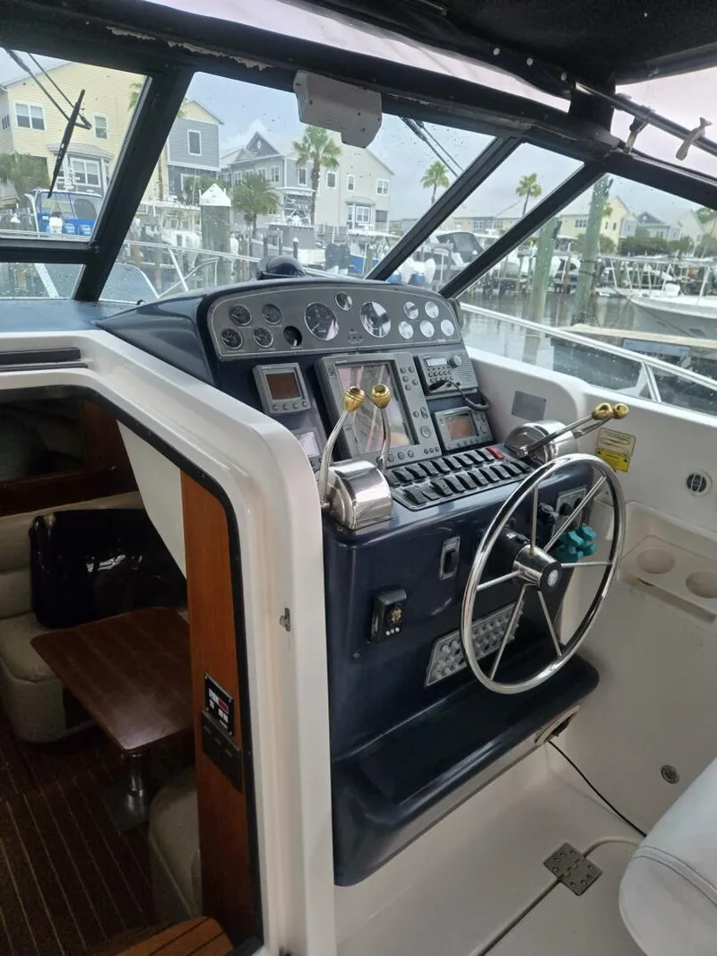 Slide: The Image of Tiara 3500 Open 2002 - 9