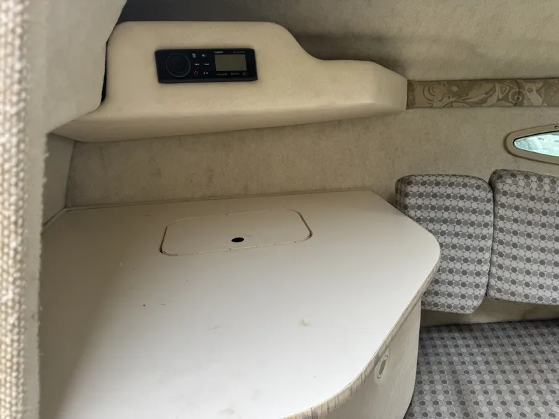 Slide: The Image of Sea Ray 215 Weekender 2004 - 16