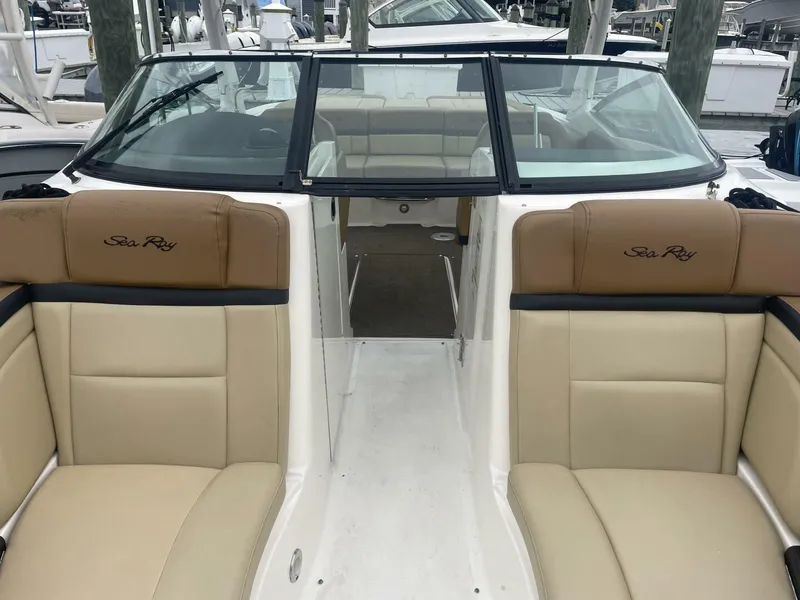 Slide: The Image of Sea Ray 250 SLX 2014 - 21