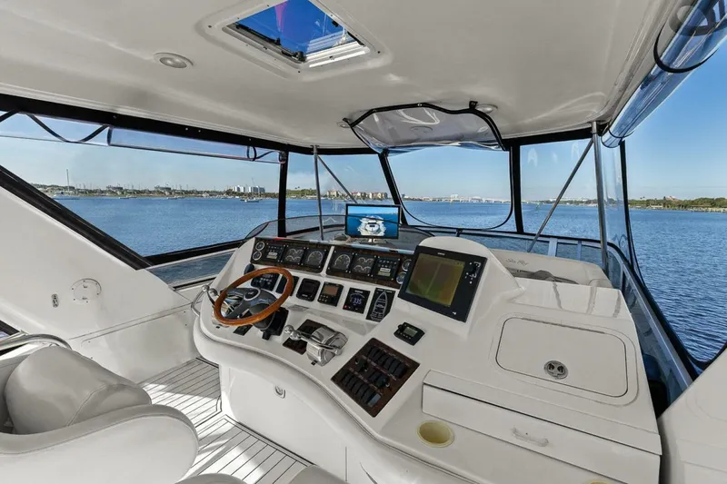Slide: The Image of Sea Ray 480 Sedan Bridge 1998 - 2