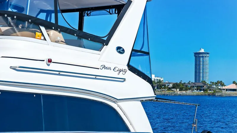 Slide: The Image of Sea Ray 480 Sedan Bridge 1998 - 28