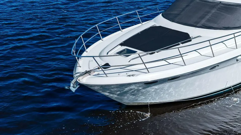 Slide: The Image of Sea Ray 480 Sedan Bridge 1998 - 29