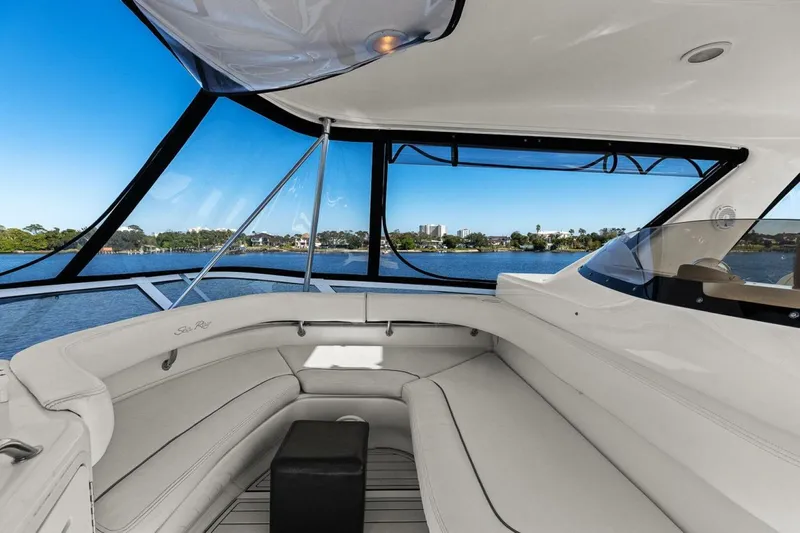 Slide: The Image of Sea Ray 480 Sedan Bridge 1998 - 59