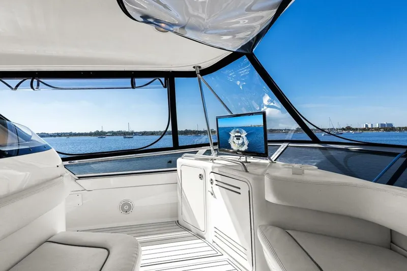 Slide: The Image of Sea Ray 480 Sedan Bridge 1998 - 60