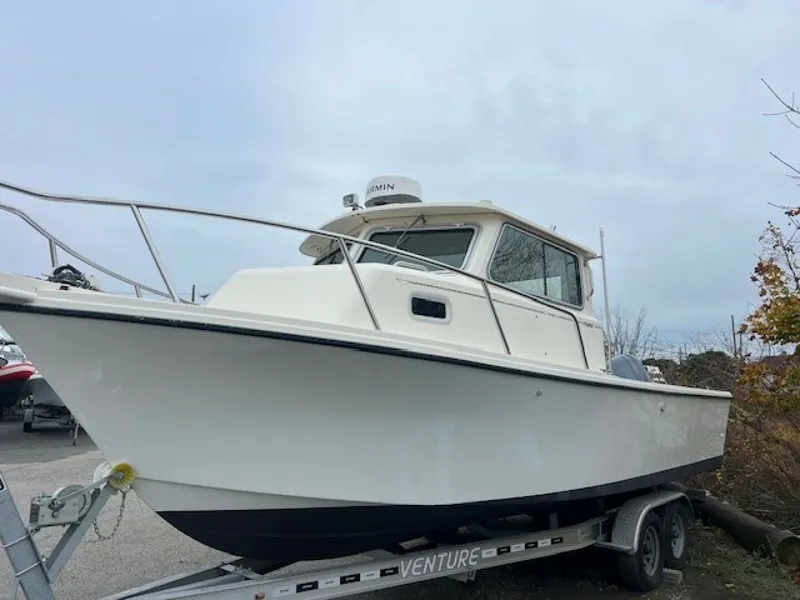 The Image of Parker Marine 2520 XL 2005 - 0