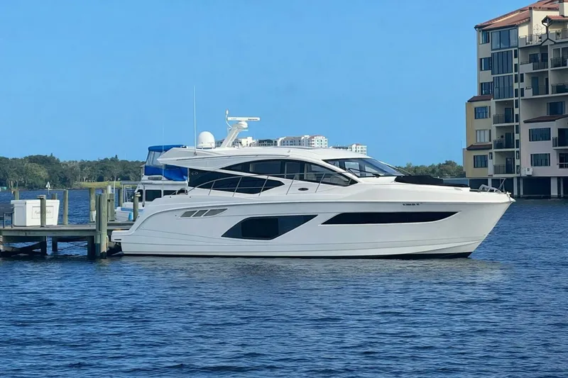 The Image of Sea Ray L550 2019 - 0