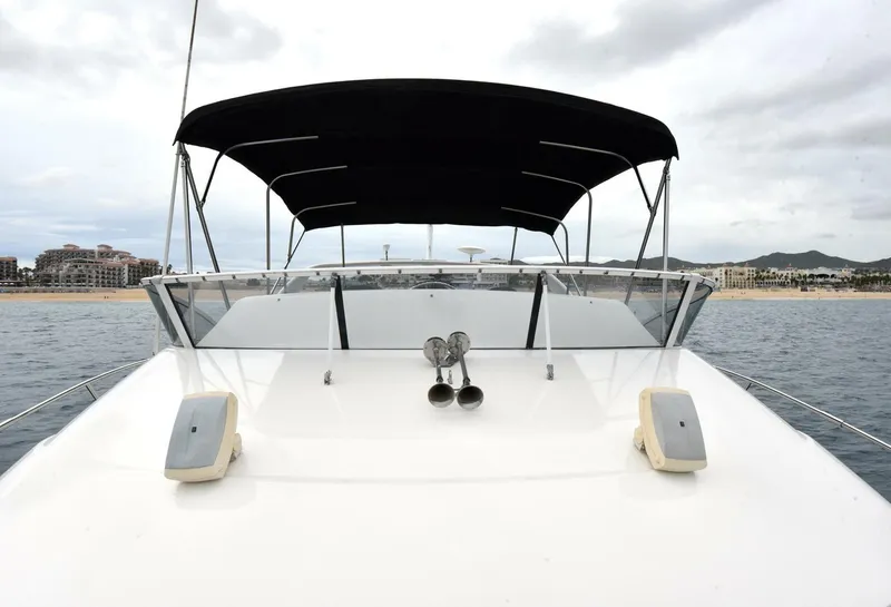 Slide: The Image of Silverton 38 Sport Bridge 2010 - 37