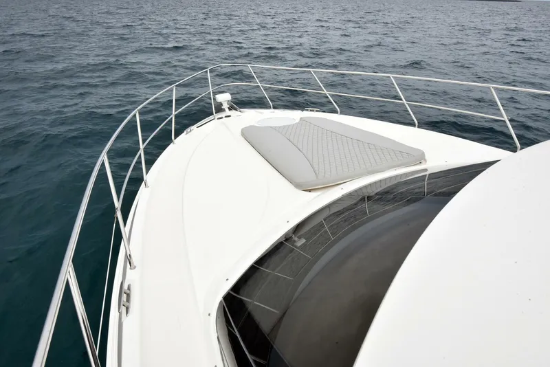 Slide: The Image of Silverton 38 Sport Bridge 2010 - 38