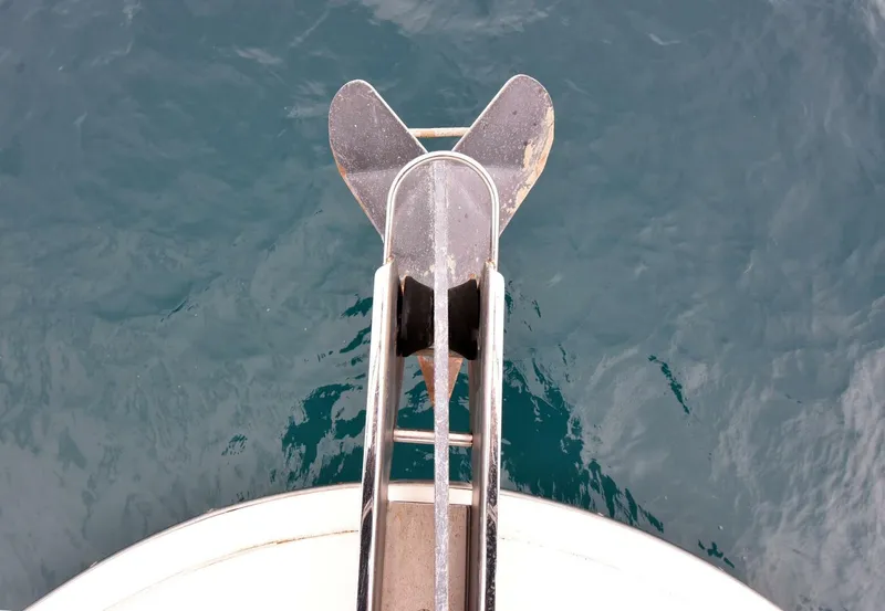 Slide: The Image of Silverton 38 Sport Bridge 2010 - 40
