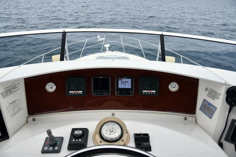Slide: The Image of Silverton 38 Sport Bridge 2010 - 53