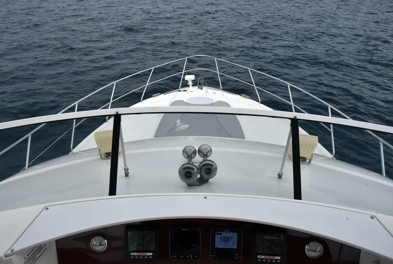 Slide: The Image of Silverton 38 Sport Bridge 2010 - 58