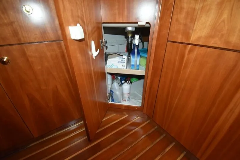 Slide: The Image of Tiara 52 Sport Yacht 2001 - 18