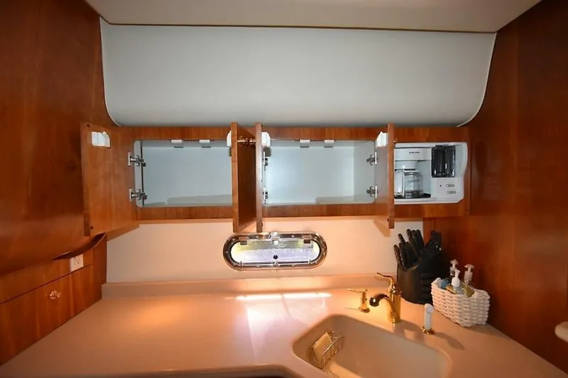 Slide: The Image of Tiara 52 Sport Yacht 2001 - 22